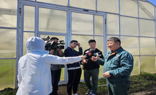 2024年5月24日，，，，，，，农业总公司副总司理侯正发接受《守望都会》采访_副本.jpg